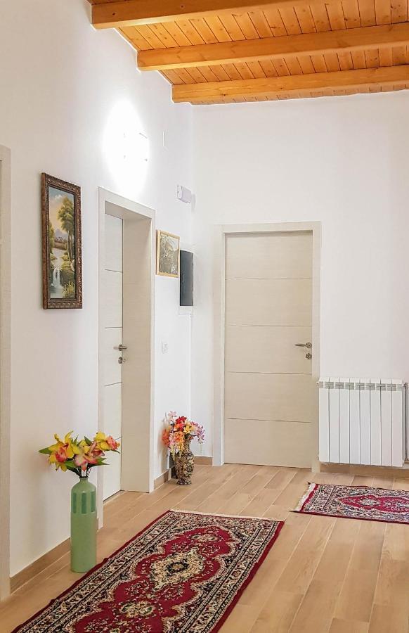 Villa Goliku Pestani Buitenkant foto